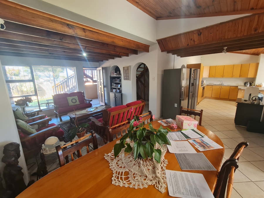 3 Bedroom Property for Sale in Wavecrest Eastern Cape